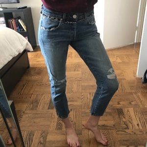 AMO Tomboy Crop Jeans in Soulmate w/ Destroy 25